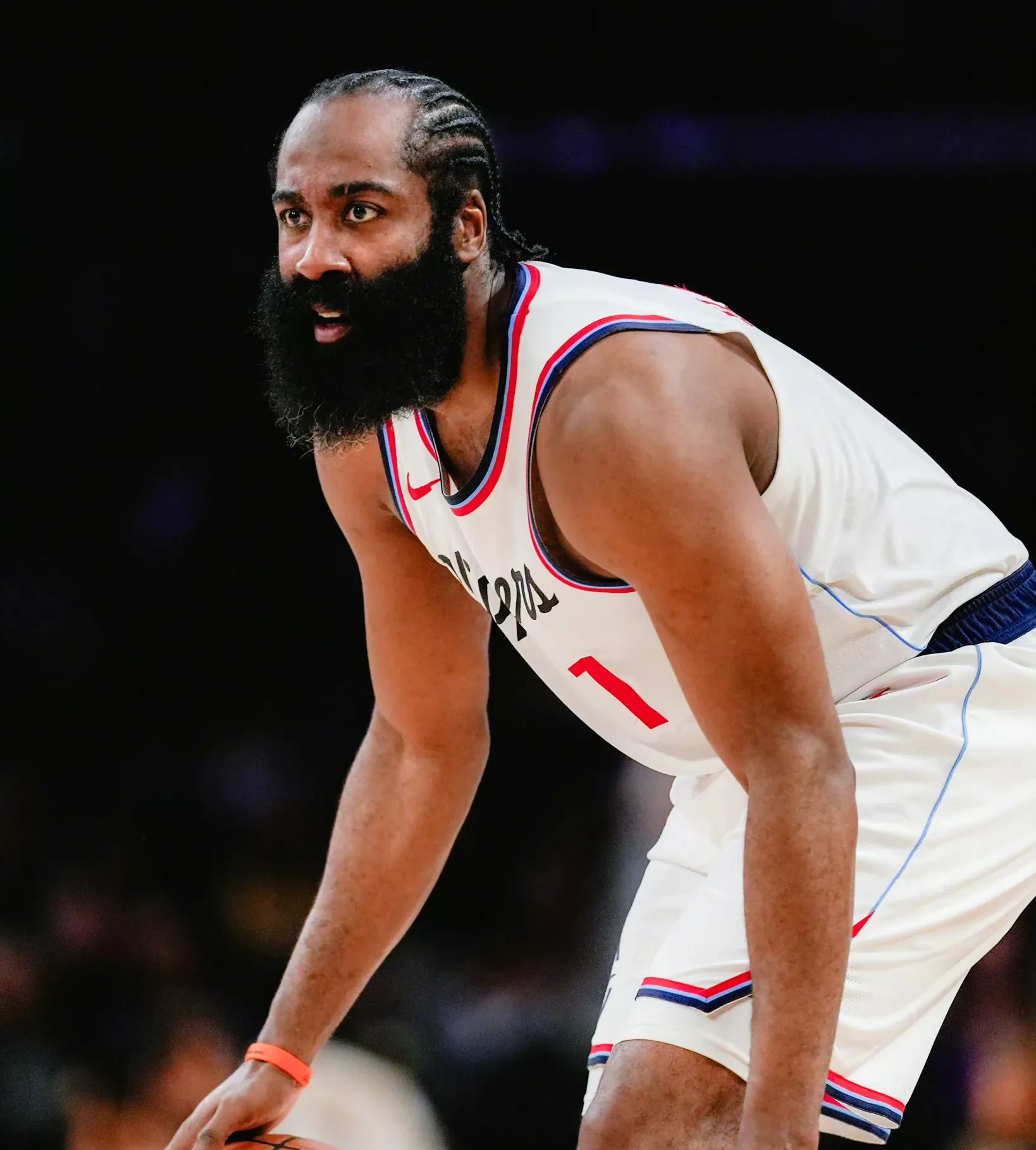 九游APP-哈登连续十场比赛得分超过险胜，TL不断突破！全场沸腾不已(哈登60分三双比赛全场回放)